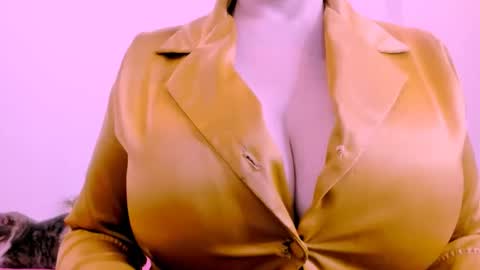 Valeria online show from October 2025 08:00:02 AM