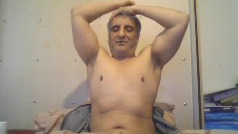 Snapshot of 0luvmonkey chatting on May 2026 05:46:02 AM 0luvmonkey online show from May 2026 05:46:02 AM