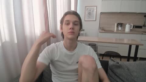 Snapshot of 0verlandd chatting on September 2025 09:53:02 AM Adam online show from September 2025 09:53:02 AM