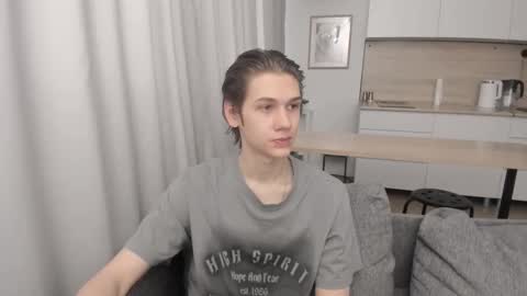 Snapshot of 0verlandd chatting on September 2025 10:40:02 AM Adam online show from September 2025 10:40:02 AM