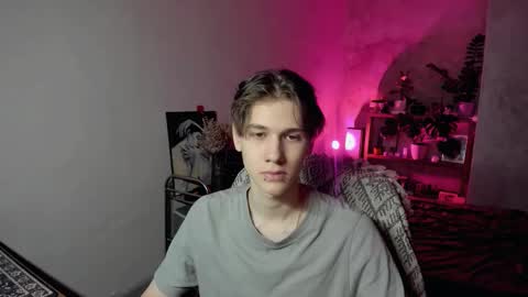 Adam online show from November 2025 12:05:02 PM