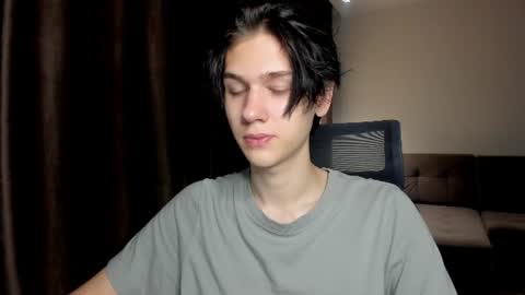 Snapshot of 0verlandd chatting on July 2026 04:43:02 PM Adam online show from July 2026 04:43:02 PM