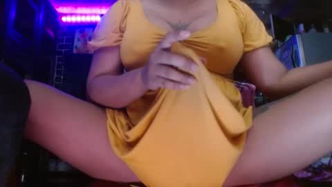  i am trixie im Your Selfsucking Mistress  online show from November 2025 04:01:01 AM