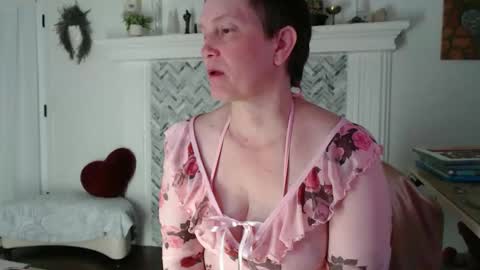 Aurora Willows online show from March 2026 03:32:01 AM