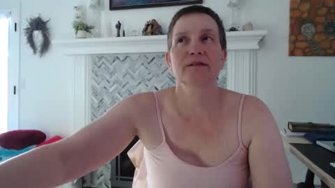 Aurora Willows online show from April 2026 05:03:01 PM