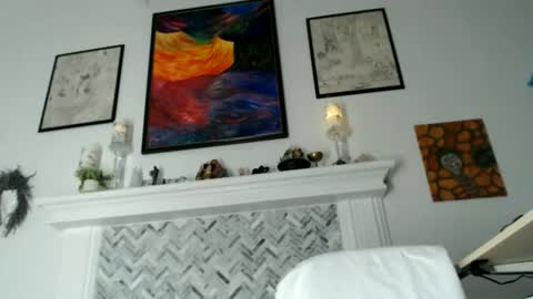 Aurora Willows online show from June 2026 02:57:01 AM