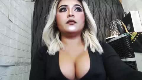 sexy kia online show from October 2025 12:52:02 AM