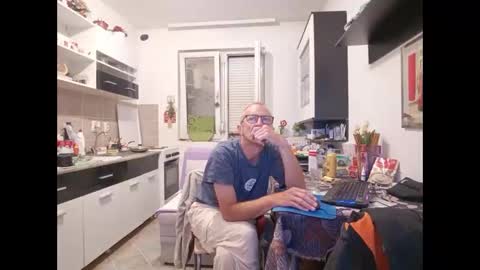 1973man online show from June 2026 10:32:01 PM