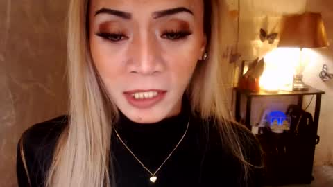 angel online show from November 2025 04:25:02 AM