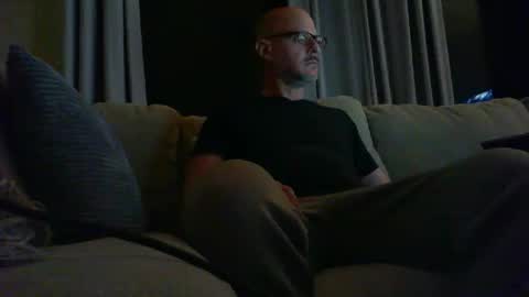 1hotbaldguy online show from January 2026 07:01:01 AM