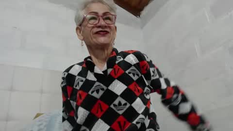 Miss Monserrate online show from January 2025 10:11:02 AM