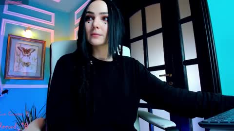 Moona  online show from February 2025 11:07:02 AM