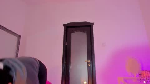 Moona  online show from February 2026 08:20:01 AM