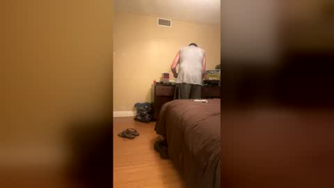 1natureboy0500 online show from April 2026 06:33:01 AM