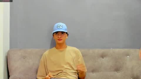 Snapshot of 1threestar chatting on January 2025 01:25:02 PM 1Threestar online show from January 2025 01:25:02 PM
