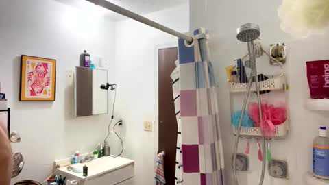 AlecurClit online show from December 2025 01:26:02 AM