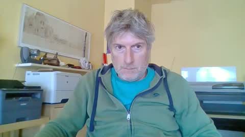 22esserre online show from September 2025 10:17:01 AM