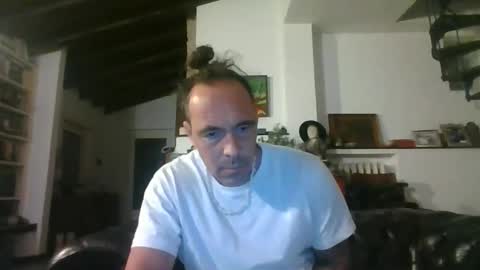 Snapshot of 27lv27 chatting on April 2026 06:39:01 PM 27lv27 online show from April 2026 06:39:01 PM