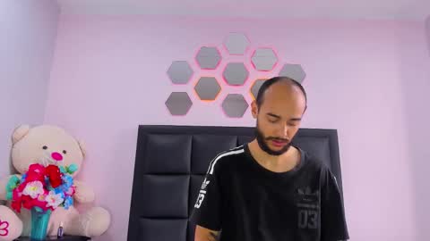 2_fire online show from January 2026 08:21:02 PM