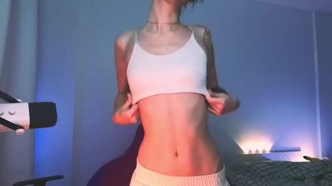 Snapshot of 2b_ chatting on February 2026 03:58:02 AM Sasha weekend from 14 to 27 November online show from February 2026 03:58:02 AM