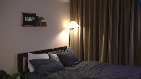 Elley  online show from February 2026 02:43:02 PM