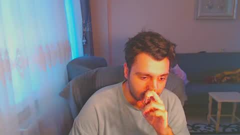 Snapshot of 2handsomeman chatting on January 2025 02:41:01 PM Berk online show from January 2025 02:41:01 PM