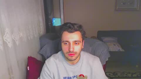 Snapshot of 2handsomeman chatting on January 2025 01:08:01 AM Berk online show from January 2025 01:08:01 AM