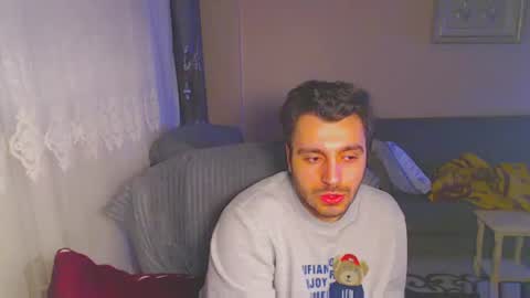 Snapshot of 2handsomeman chatting on January 2025 03:34:01 PM Berk online show from January 2025 03:34:01 PM