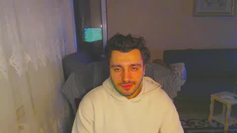 Snapshot of 2handsomeman chatting on January 2025 05:08:01 AM Berk online show from January 2025 05:08:01 AM