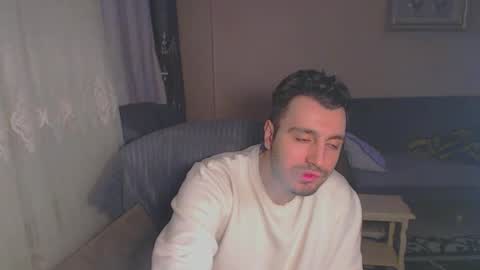 Snapshot of 2handsomeman chatting on January 2025 03:37:01 AM Berk online show from January 2025 03:37:01 AM
