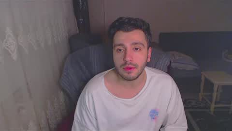 Snapshot of 2handsomeman chatting on February 2025 12:47:02 AM Berk online show from February 2025 12:47:02 AM