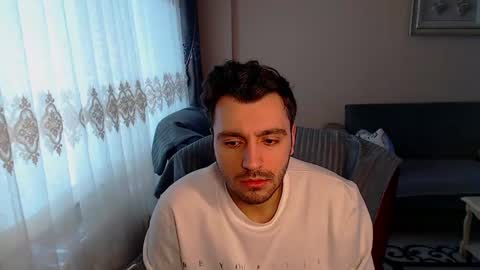 Snapshot of 2handsomeman chatting on February 2025 02:05:01 PM Berk online show from February 2025 02:05:01 PM