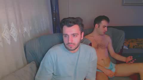 Snapshot of 2handsomeman chatting on February 2025 10:54:01 PM Berk online show from February 2025 10:54:01 PM