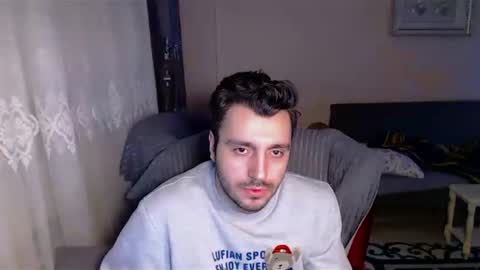 Snapshot of 2handsomeman chatting on February 2025 10:31:01 PM Berk online show from February 2025 10:31:01 PM