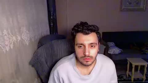 Snapshot of 2handsomeman chatting on February 2025 11:10:02 PM Berk online show from February 2025 11:10:02 PM