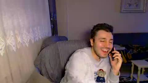 Snapshot of 2handsomeman chatting on February 2025 09:54:01 PM Berk online show from February 2025 09:54:01 PM