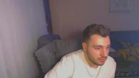 Snapshot of 2handsomeman chatting on February 2025 08:11:01 PM Berk online show from February 2025 08:11:01 PM