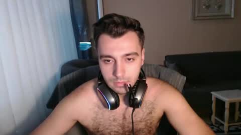 Snapshot of 2handsomeman chatting on September 2025 04:18:01 PM Berk online show from September 2025 04:18:01 PM