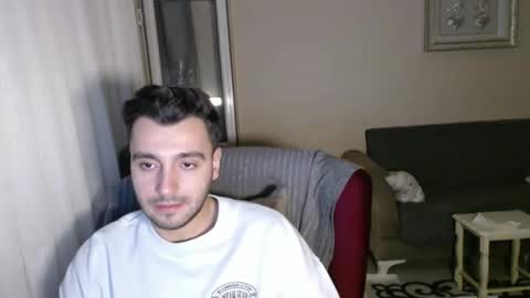 Snapshot of 2handsomeman chatting on September 2025 11:05:02 PM Berk online show from September 2025 11:05:02 PM