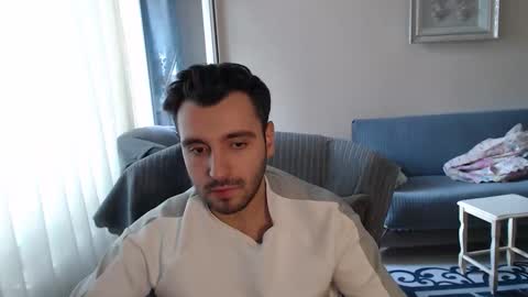 Snapshot of 2handsomeman chatting on October 2025 01:30:01 PM Berk online show from October 2025 01:30:01 PM