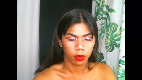 Snapshot of 2mella_reload chatting on September 2025 01:17:01 AM MEL online show from September 2025 01:17:01 AM