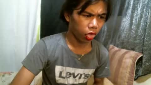 Snapshot of 2mella_reload chatting on October 2025 11:16:02 PM MEL online show from October 2025 11:16:02 PM