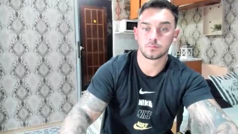 2sexymuscles online show from September 2025 08:11:02 PM