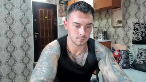 2sexymuscles online show from October 2025 07:56:01 PM