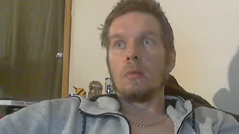 2small4you83 online show from January 2025 07:32:01 AM