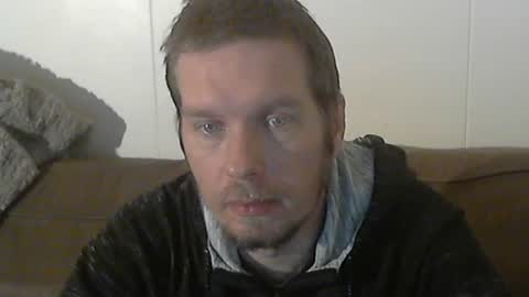 2small4you83 online show from January 2025 12:09:01 AM