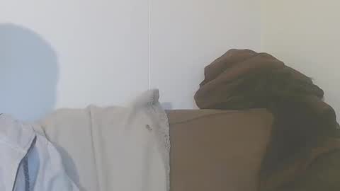 2small4you83 online show from February 2025 04:01:01 AM