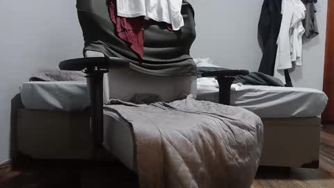 Snapshot of 3034940 chatting on September 2025 02:42:01 PM Ask me online show from September 2025 02:42:01 PM