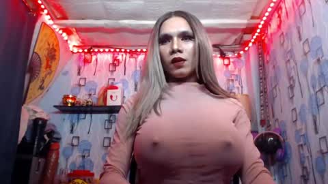 Julia G online show from June 2026 08:06:01 AM