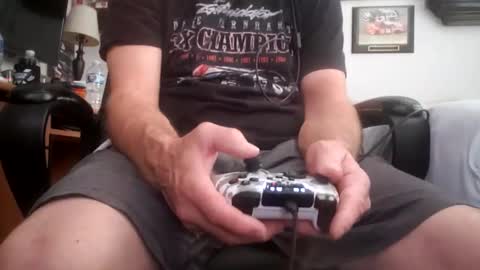 Snapshot of 3this88guy chatting on December 2024 07:10:01 PM Thisguy online show from December 2024 07:10:01 PM